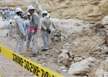 Iraqi Turkmen await recovery of relatives’ bodies from ISIS mass grave in Mosul