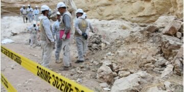 Iraqi Turkmen await recovery of relatives’ bodies from ISIS mass grave in Mosul